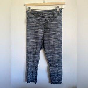 Lululemon Align Crop 21" Cross Waist Leggings Pant Heathered Black White US 8